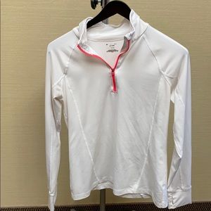White 1/4 zip sweatshirt